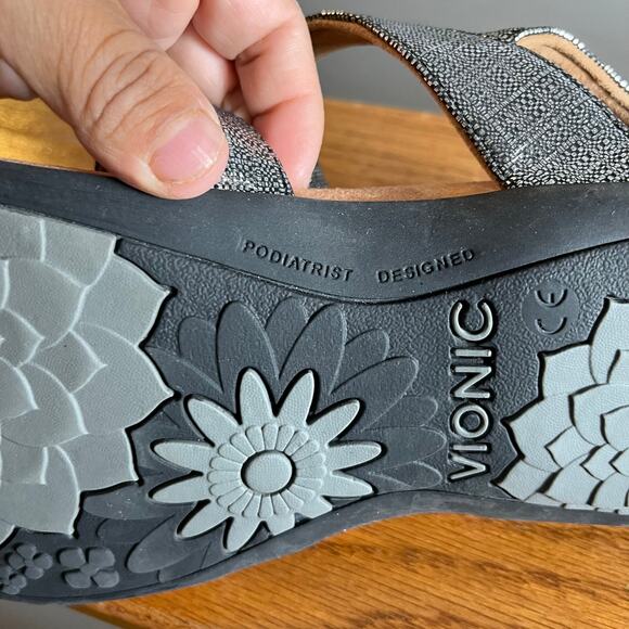 Vionic Amber Sandal Women's Size 10 Black Metallic Comfort Podiatrist Designed - Picture 5 of 7